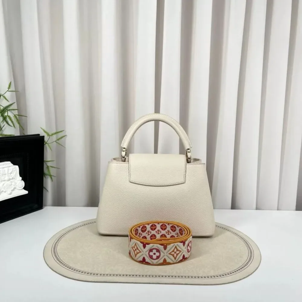 Louis Vuitton Women Pre-Loved Bag Very Good Condition